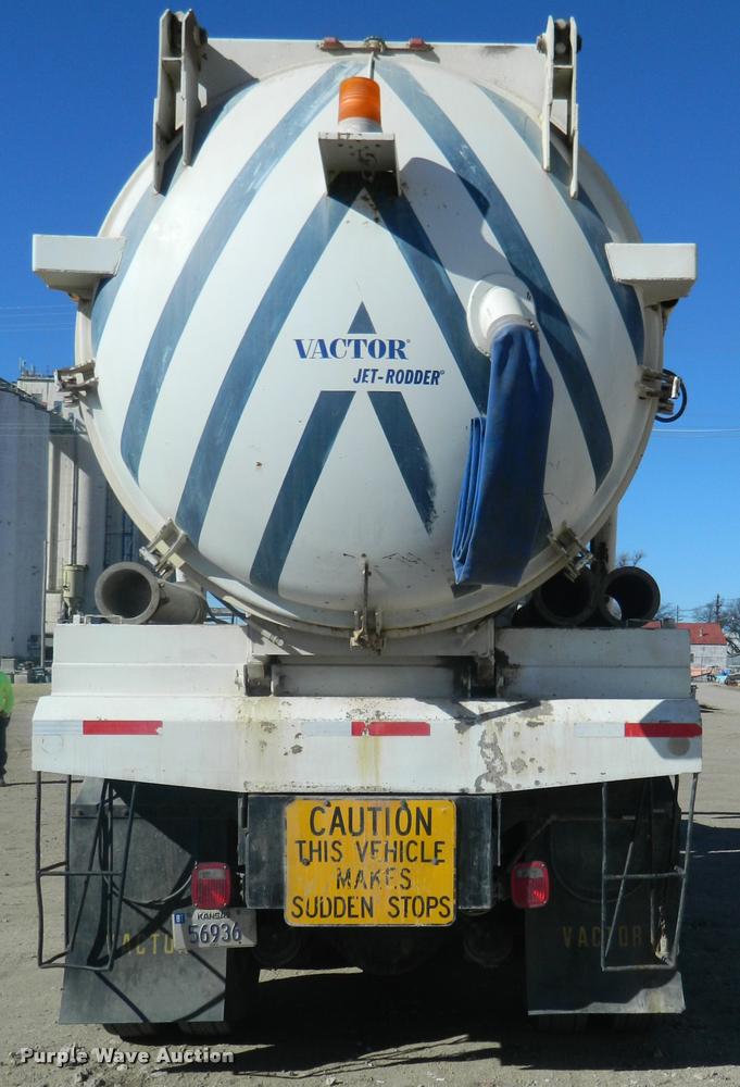 image for item K2732 1985 International S1900 sewer rodder truck