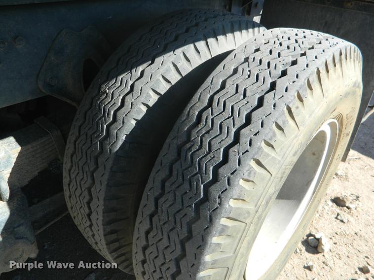 image for item K2732 1985 International S1900 sewer rodder truck