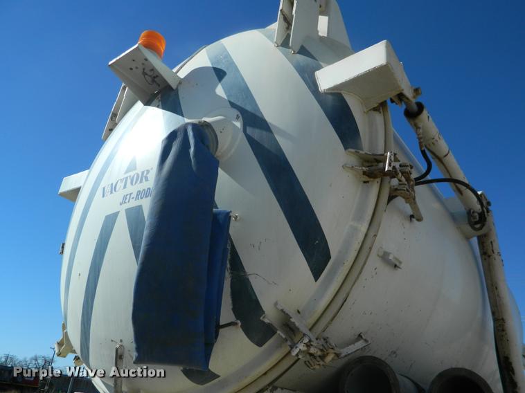 image for item K2732 1985 International S1900 sewer rodder truck