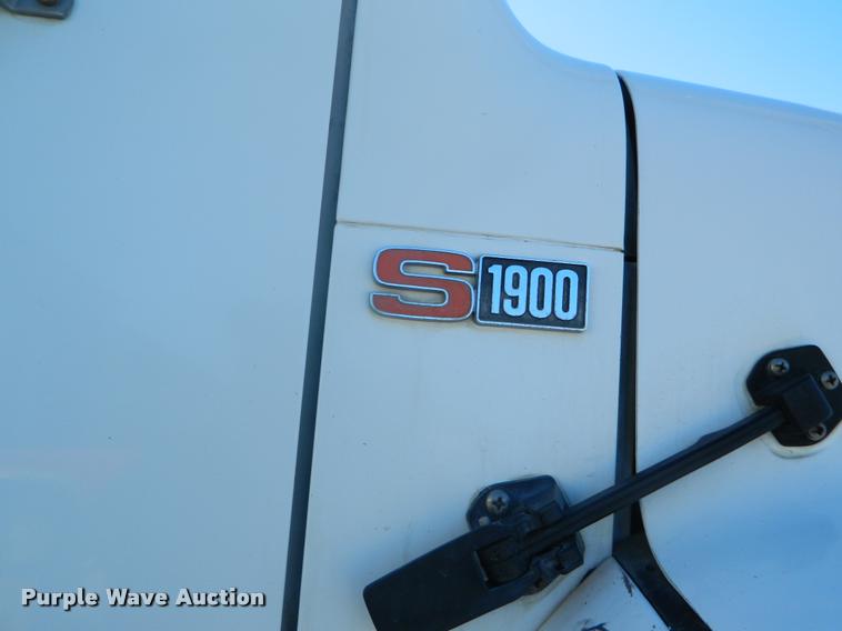 image for item K2732 1985 International S1900 sewer rodder truck