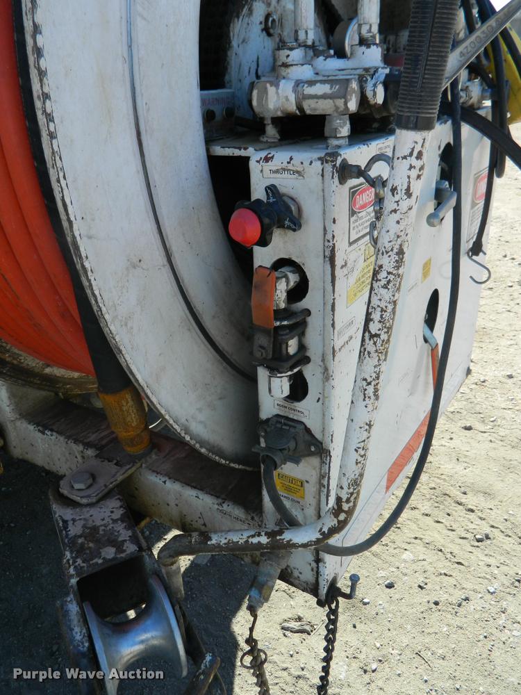 image for item K2732 1985 International S1900 sewer rodder truck