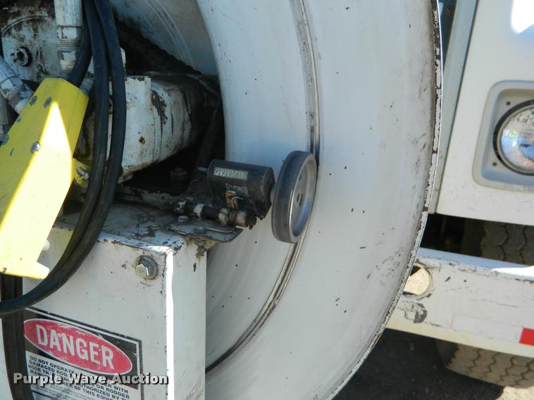 image for item K2732 1985 International S1900 sewer rodder truck