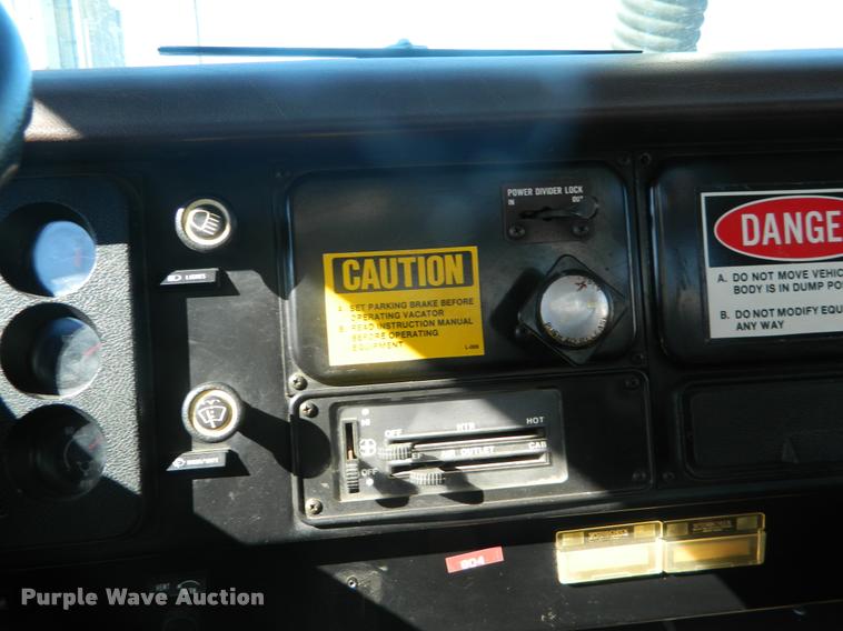 image for item K2732 1985 International S1900 sewer rodder truck