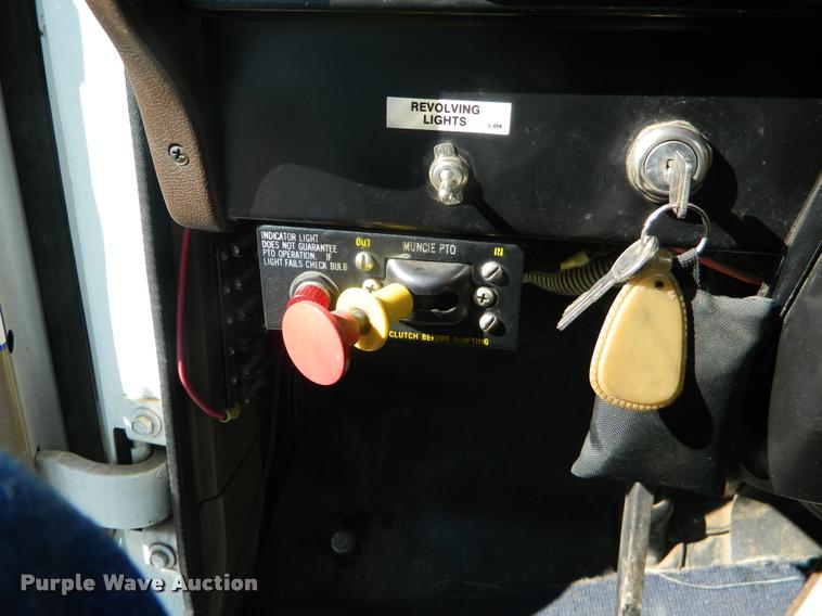 image for item K2732 1985 International S1900 sewer rodder truck