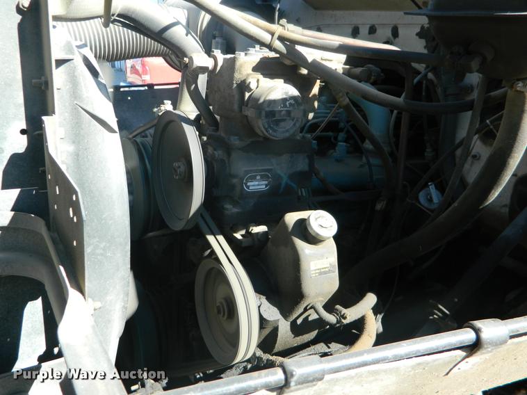 image for item K2732 1985 International S1900 sewer rodder truck