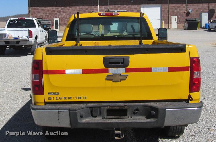 image for item K4969 2007 Chevrolet Silverado 1500 pickup truck