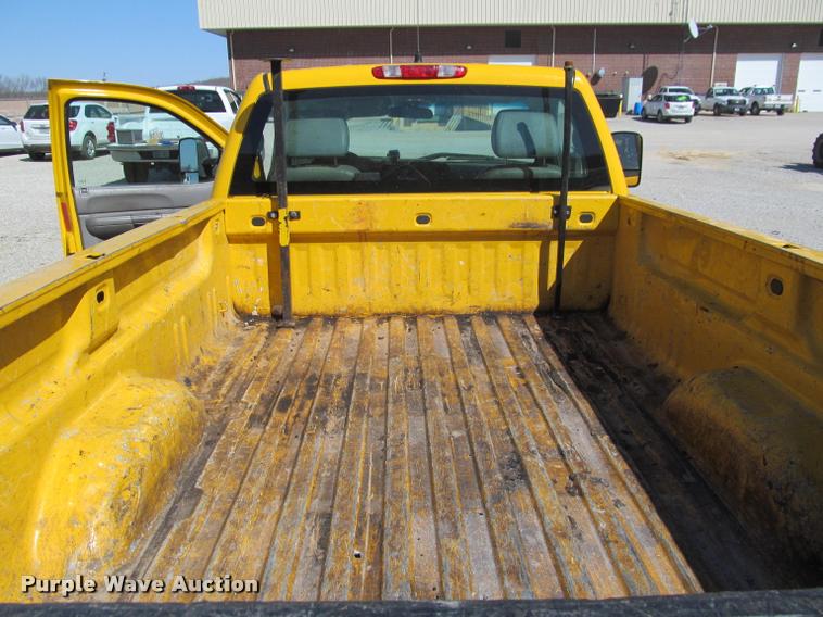 image for item K4969 2007 Chevrolet Silverado 1500 pickup truck