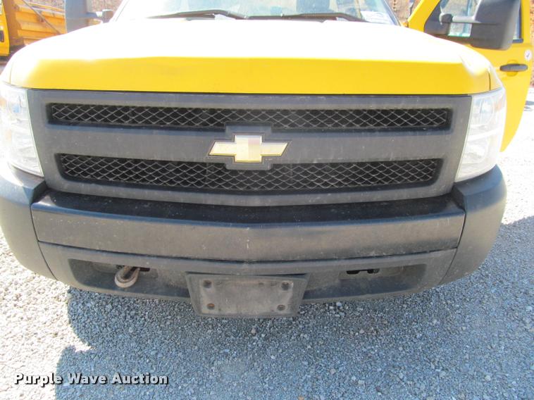 image for item K4969 2007 Chevrolet Silverado 1500 pickup truck
