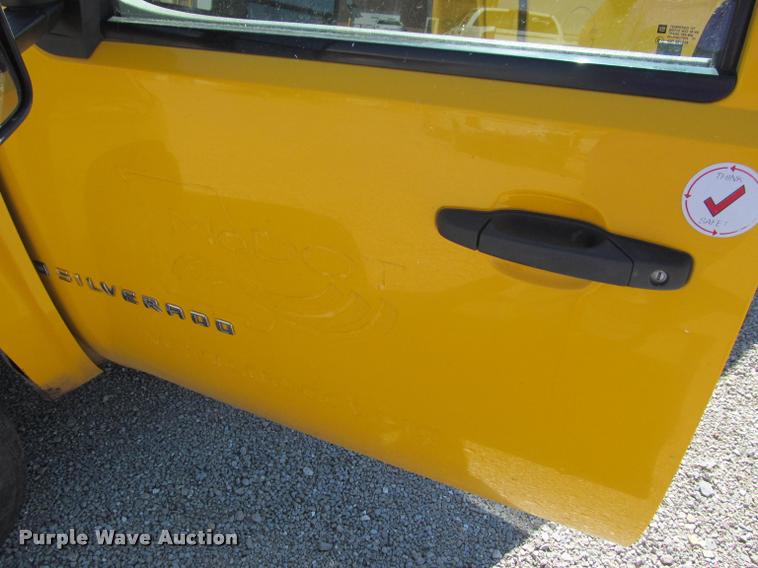 image for item K4969 2007 Chevrolet Silverado 1500 pickup truck