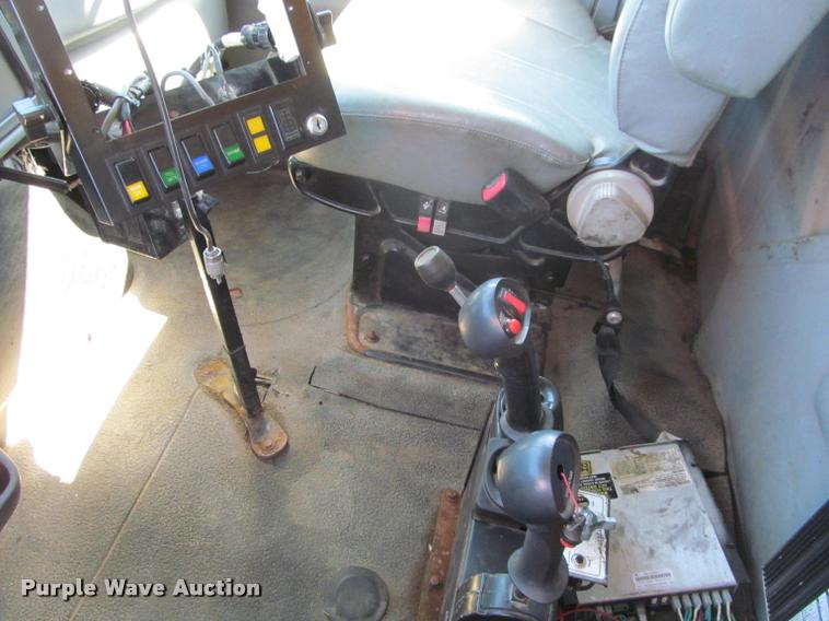 image for item K4971 2002 International 7400 dump truck