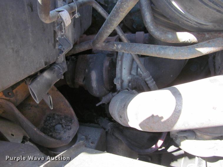 image for item K4971 2002 International 7400 dump truck