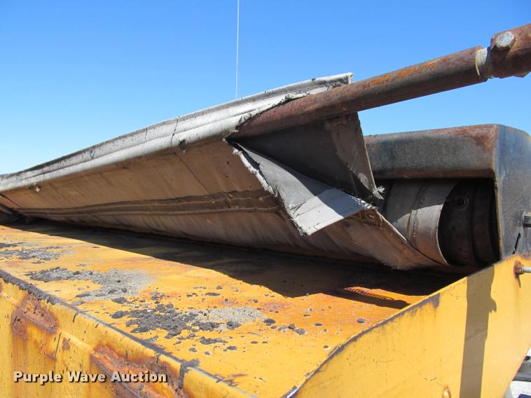 image for item K4971 2002 International 7400 dump truck