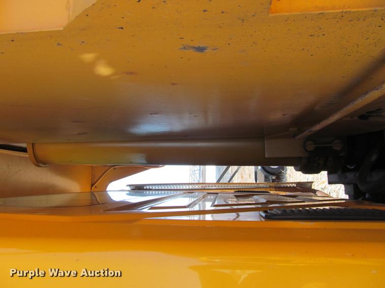 image for item K4971 2002 International 7400 dump truck