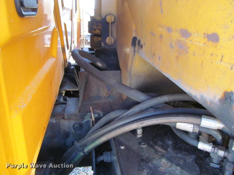 image for item K4971 2002 International 7400 dump truck