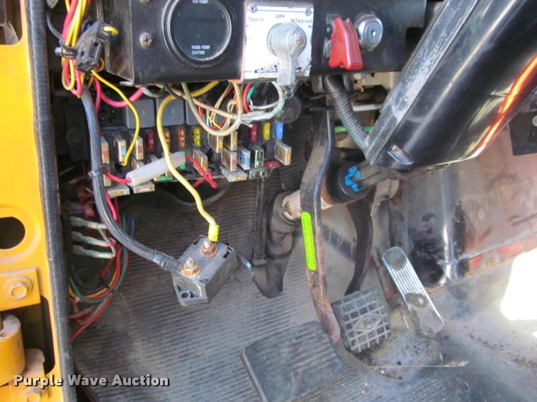 image for item K4974 2002 International F2554 dump truck