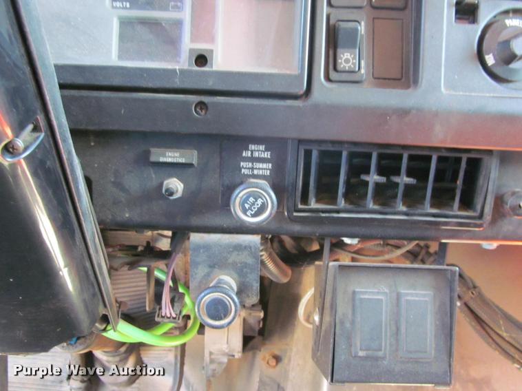 image for item K4974 2002 International F2554 dump truck