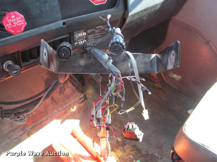 image for item K4974 2002 International F2554 dump truck