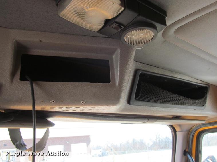 image for item K4974 2002 International F2554 dump truck