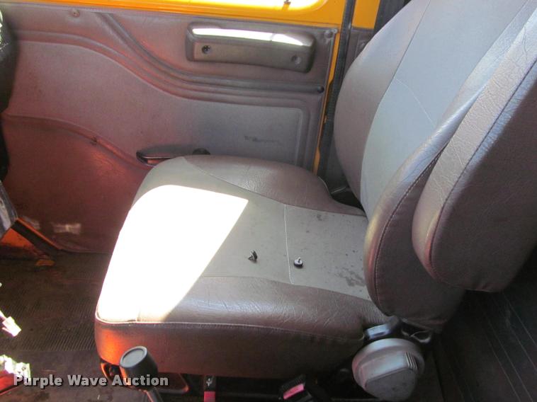 image for item K4974 2002 International F2554 dump truck