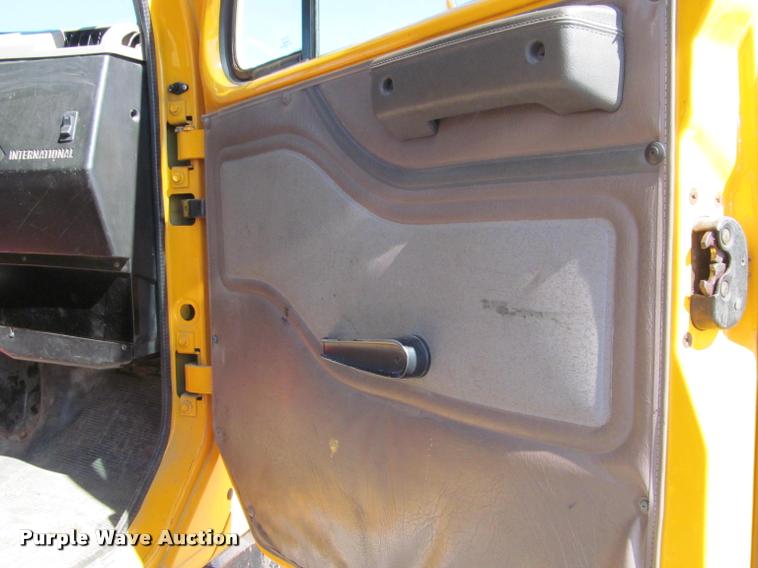 image for item K4974 2002 International F2554 dump truck