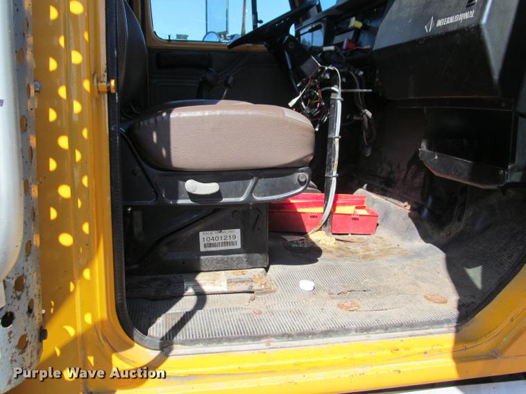 image for item K4974 2002 International F2554 dump truck
