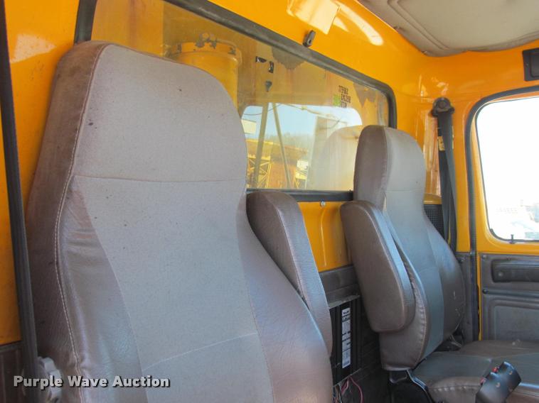 image for item K4974 2002 International F2554 dump truck