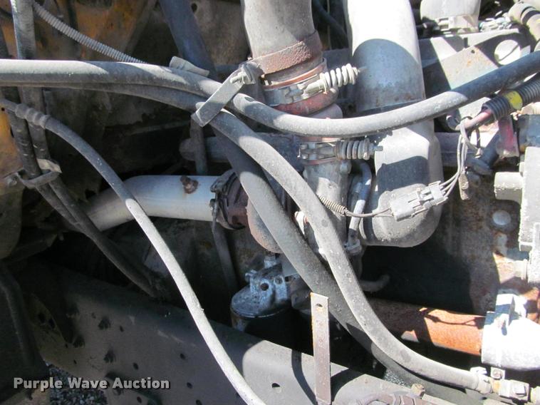 image for item K4974 2002 International F2554 dump truck