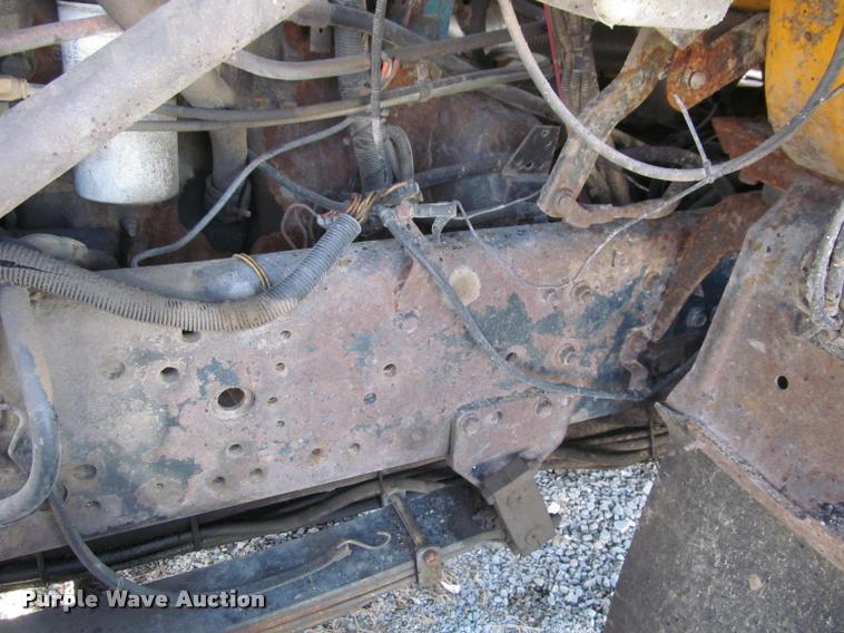 image for item K4974 2002 International F2554 dump truck