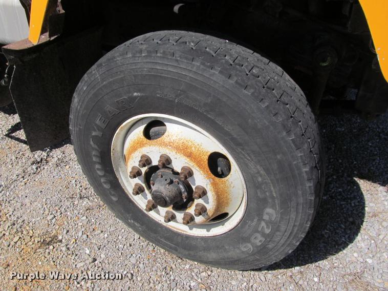 image for item K4974 2002 International F2554 dump truck