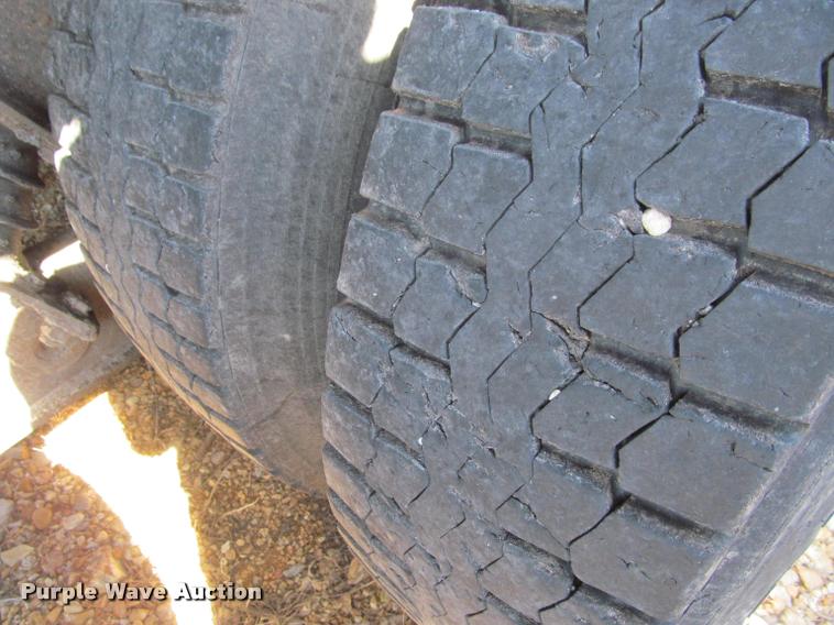 image for item K4974 2002 International F2554 dump truck