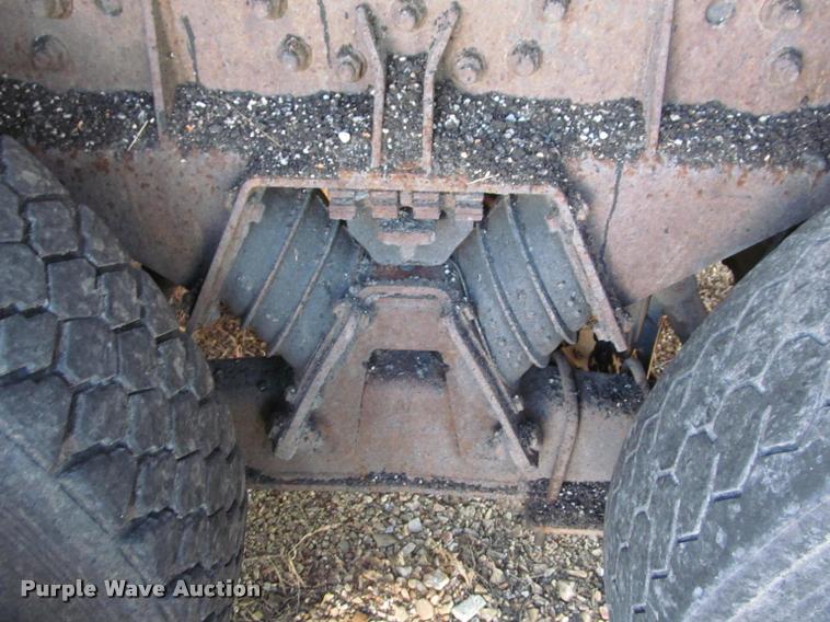 image for item K4974 2002 International F2554 dump truck