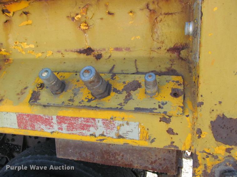 image for item K4974 2002 International F2554 dump truck