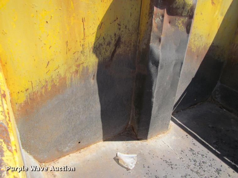 image for item K4974 2002 International F2554 dump truck