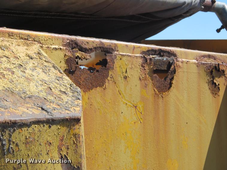 image for item K4974 2002 International F2554 dump truck