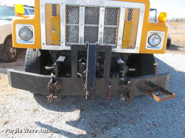 image for item K4974 2002 International F2554 dump truck
