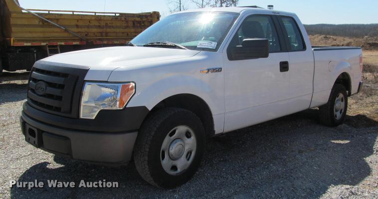 image for item K4975 2009 Ford F150 XL SuperCab pickup truck