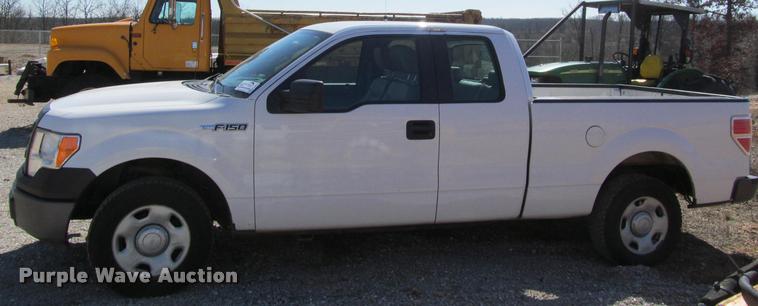 image for item K4975 2009 Ford F150 XL SuperCab pickup truck