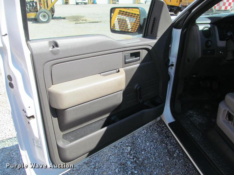 image for item K4975 2009 Ford F150 XL SuperCab pickup truck