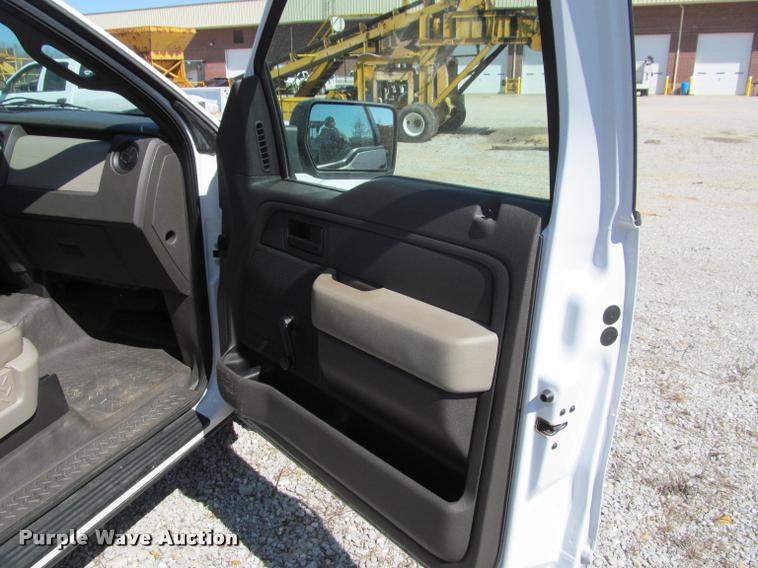 image for item K4975 2009 Ford F150 XL SuperCab pickup truck