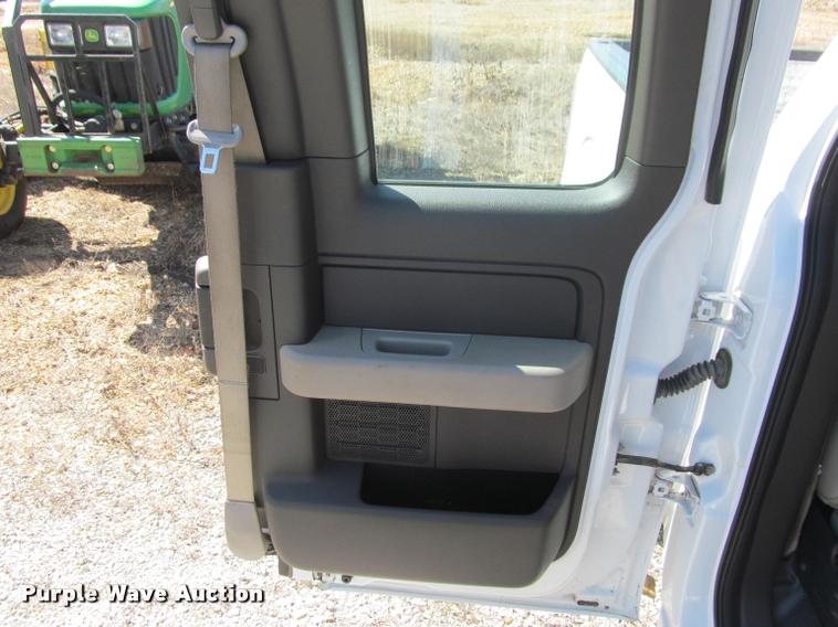 image for item K4975 2009 Ford F150 XL SuperCab pickup truck