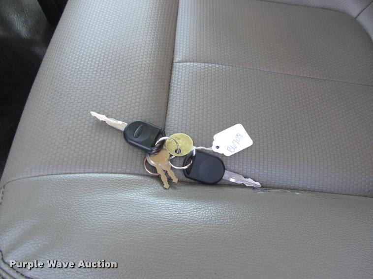 image for item K4975 2009 Ford F150 XL SuperCab pickup truck