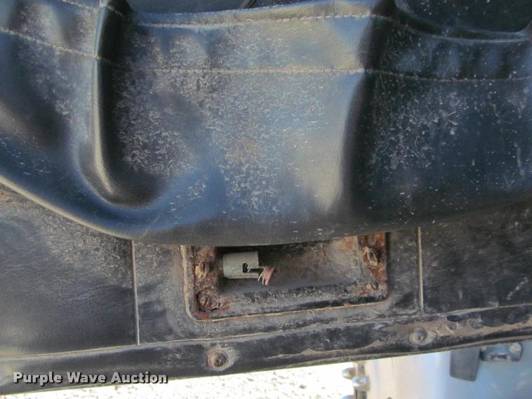 image for item K4995 1991 International 9400 semi truck