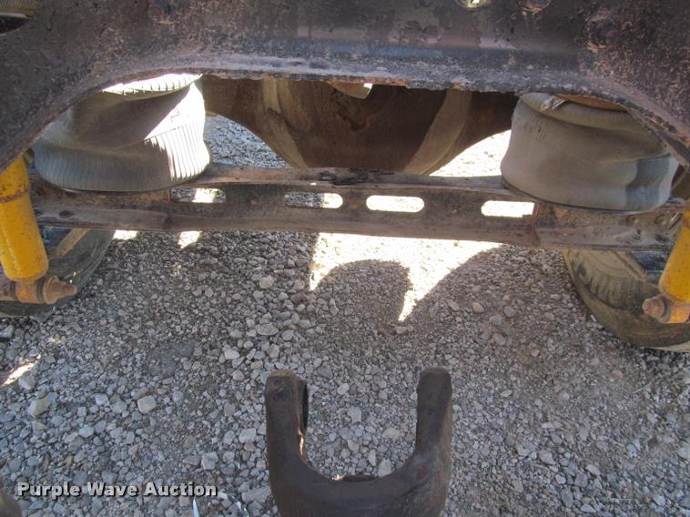 image for item K4995 1991 International 9400 semi truck