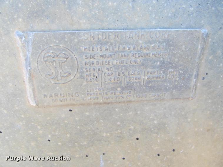 image for item K4995 1991 International 9400 semi truck