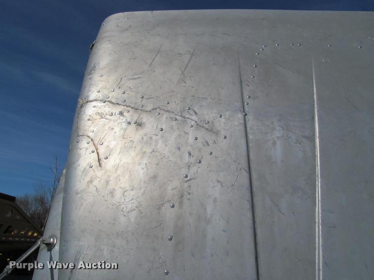 image for item K4995 1991 International 9400 semi truck