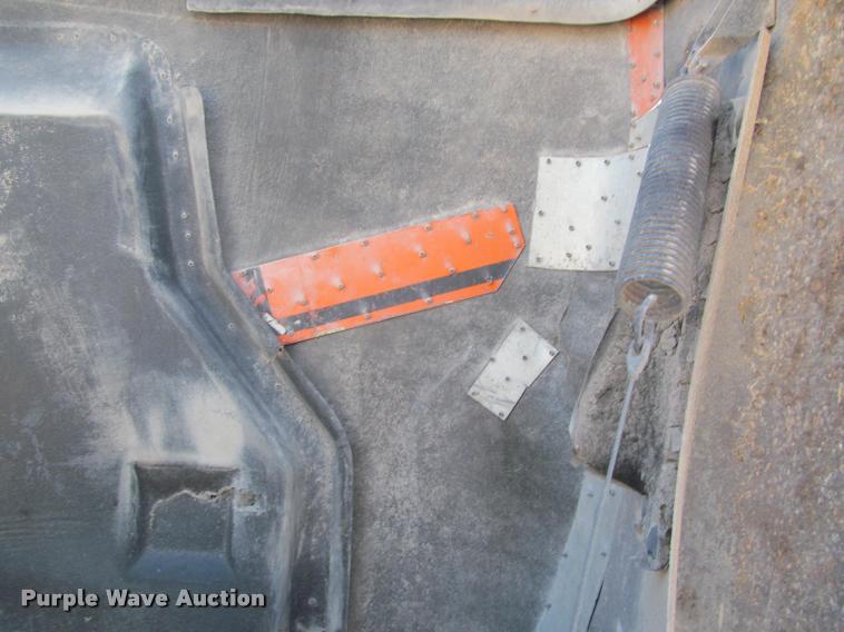 image for item K4995 1991 International 9400 semi truck