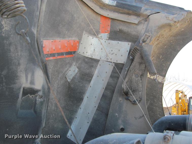 image for item K4995 1991 International 9400 semi truck