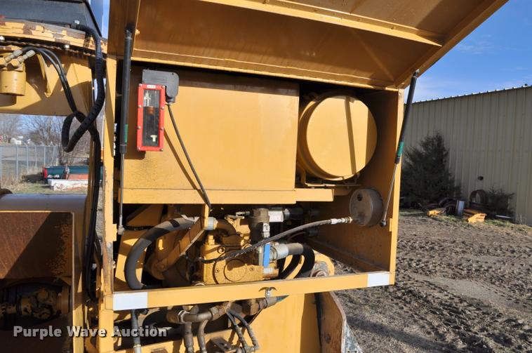 image for item L5156 2004 Kodiak Northwest snow blower