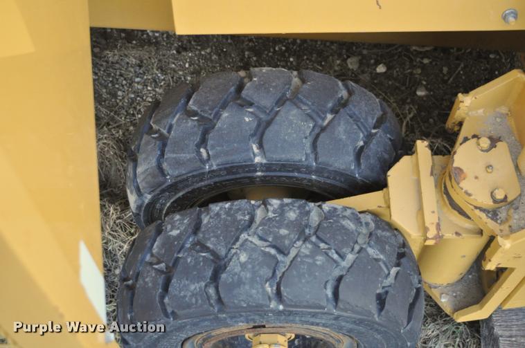 image for item L5156 2004 Kodiak Northwest snow blower