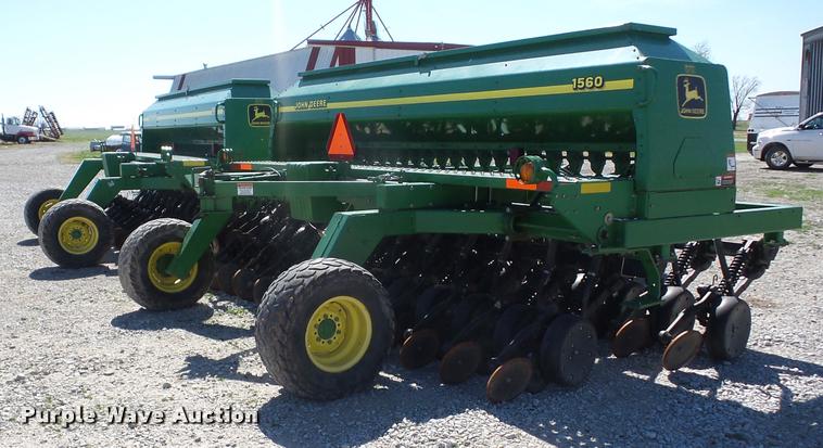 image for item AG9030 John Deere 1560 grain drill